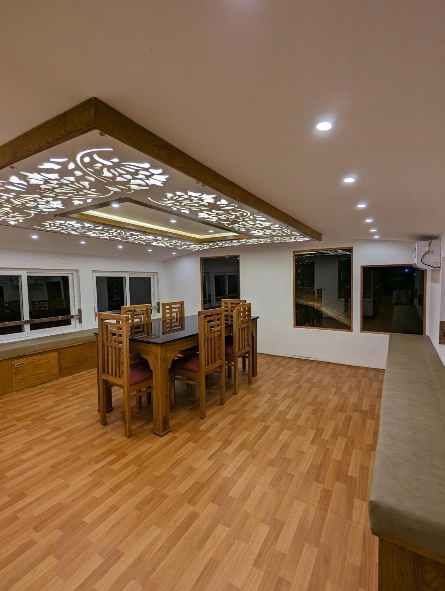 Grand Villa Houseboat Kumarakom Exterior photo